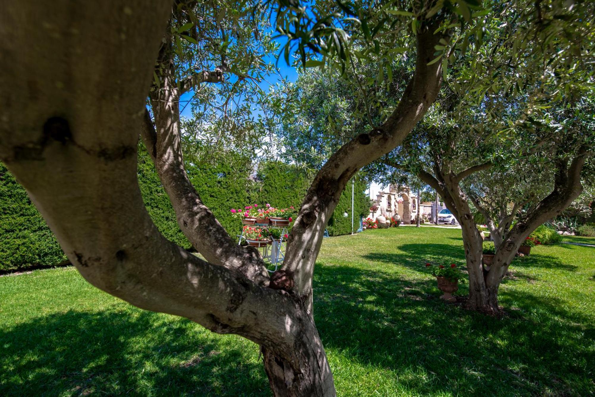Villa Del Papiro Charme Apartments Авола Экстерьер фото